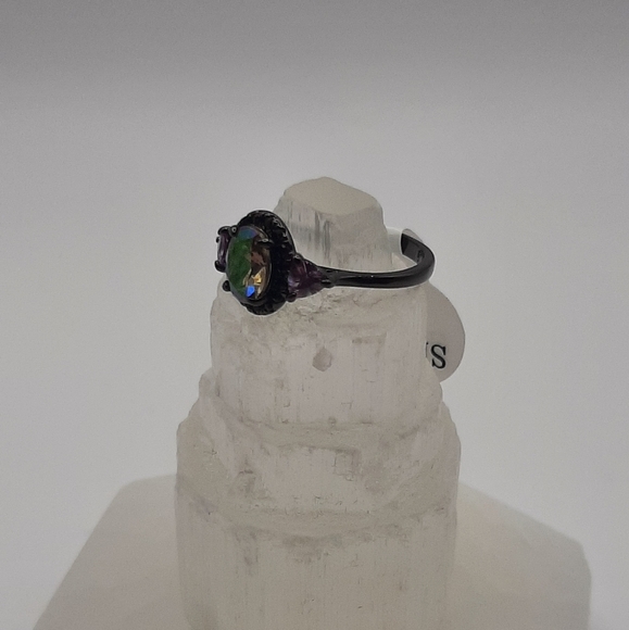 R889 Hat Hatter Ring Plated - Fragrant Jewels - Picture 2 of 7